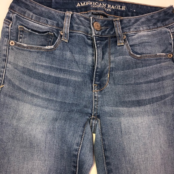 American Eagle Outfitter Super Stretch Skinny Jean 2 Short - Picture 3 of 16